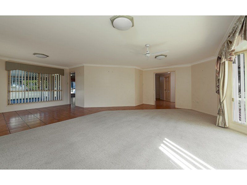 8 Nicklaus Place, Warwick QLD 4370