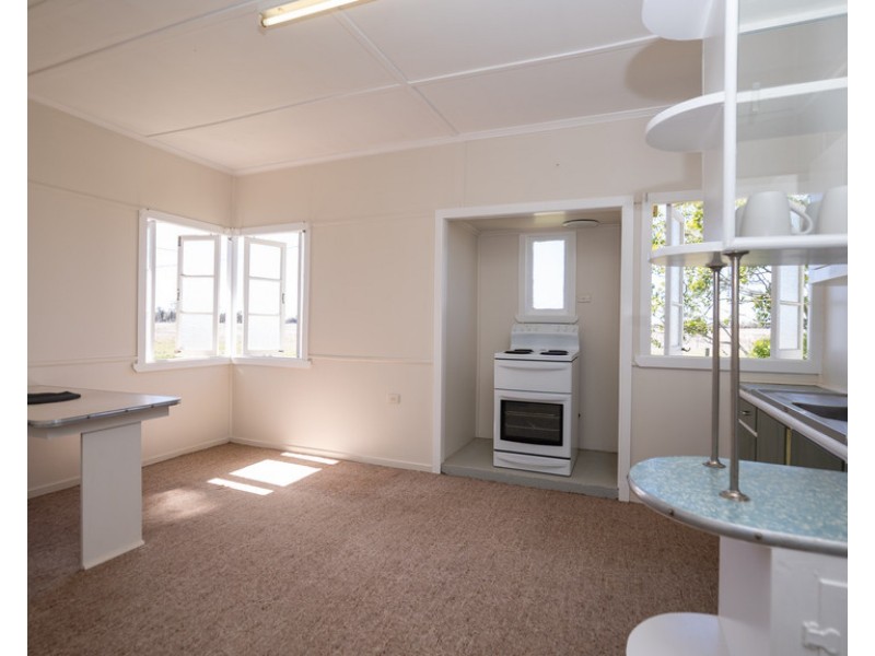 40 Lewtys Road, Inglewood QLD 4387