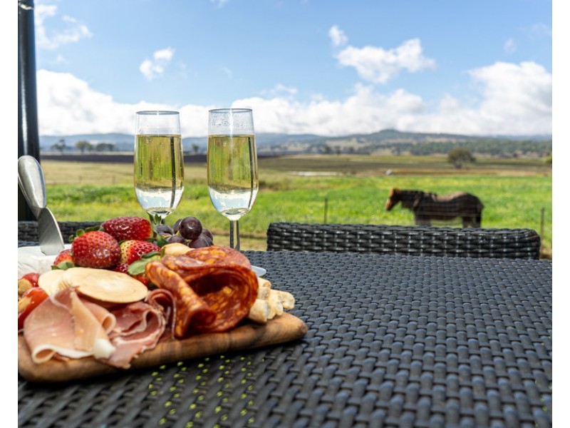 286/43 Hoey Road, Spring Creek QLD 4361