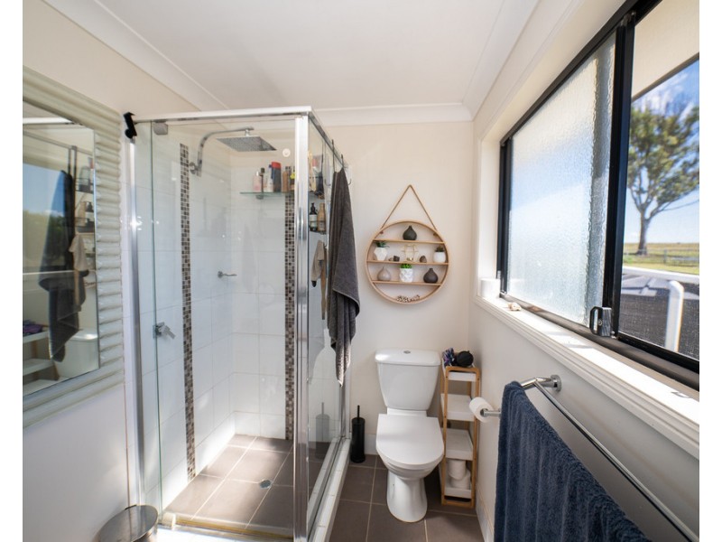 286/43 Hoey Road, Spring Creek QLD 4361