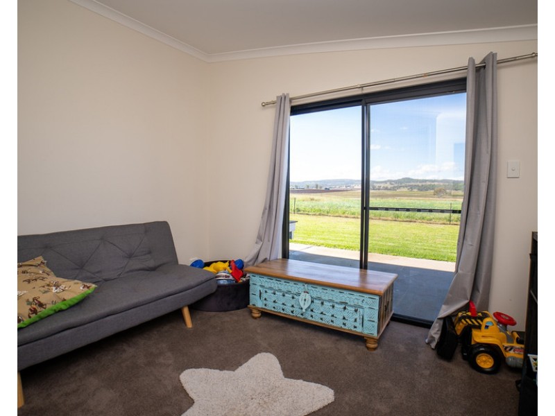 286/43 Hoey Road, Spring Creek QLD 4361