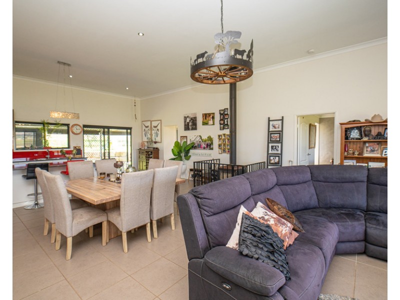 286/43 Hoey Road, Spring Creek QLD 4361