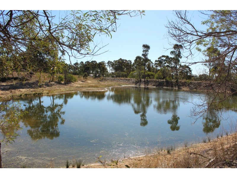 47 Woods Rd, Elbow Valley QLD 4370