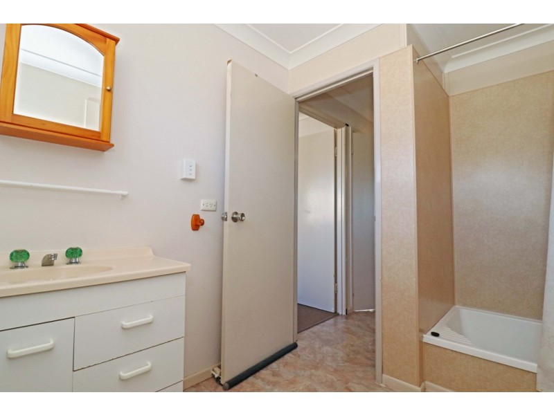 1/3 Ross St, Warwick QLD 4370