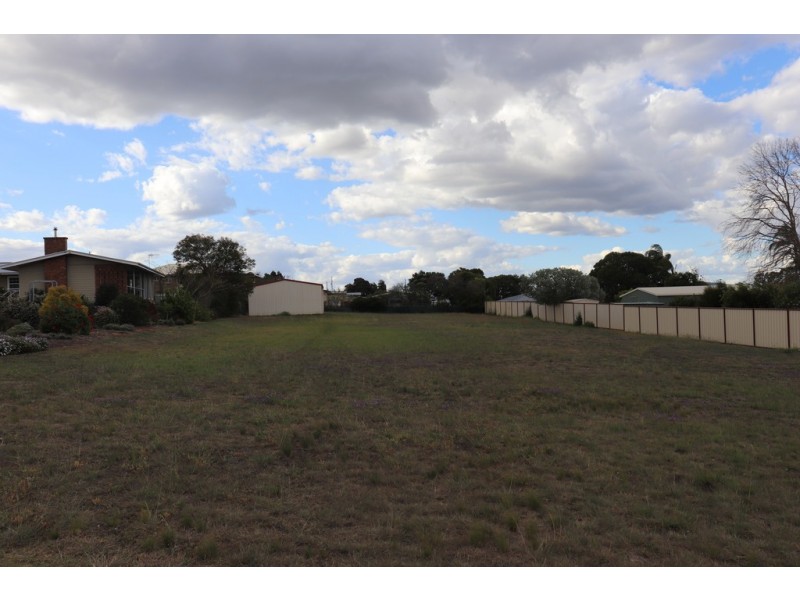 223 Pratten Street, Warwick QLD 4370