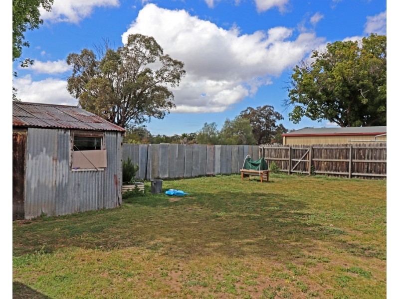 8 Edward Street, Warwick QLD 4370