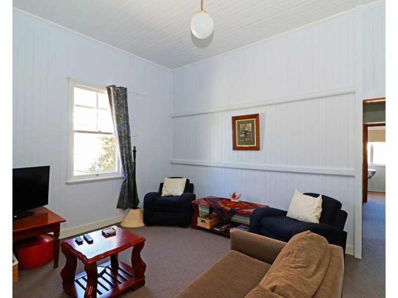 282 East Street, Warwick QLD 4370