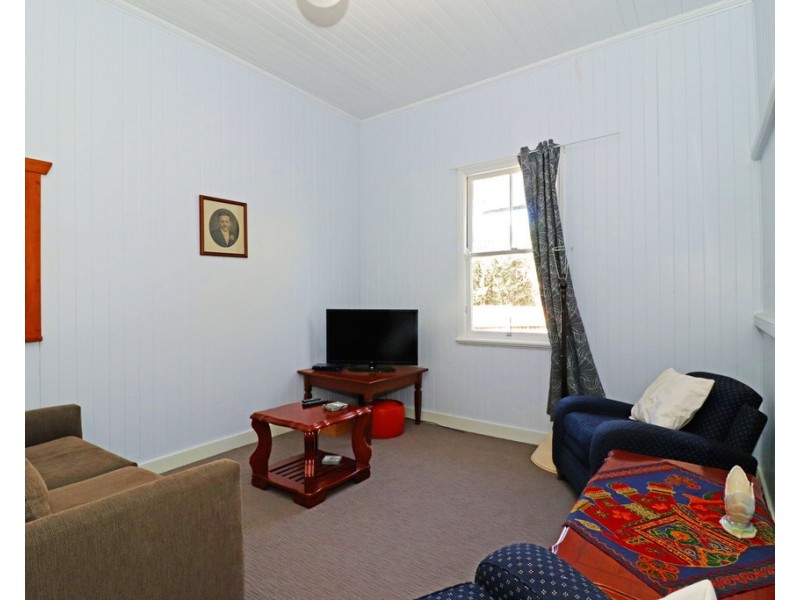 282 East Street, Warwick QLD 4370