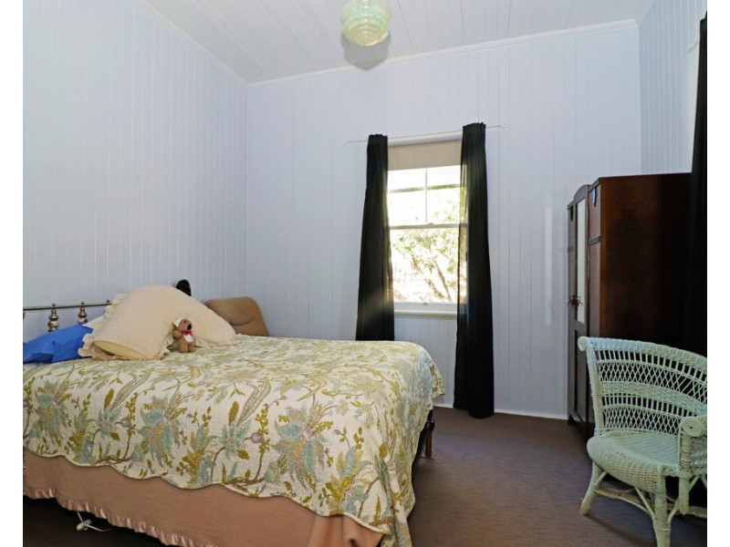 282 East Street, Warwick QLD 4370