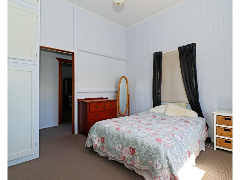 282 East Street, Warwick QLD 4370