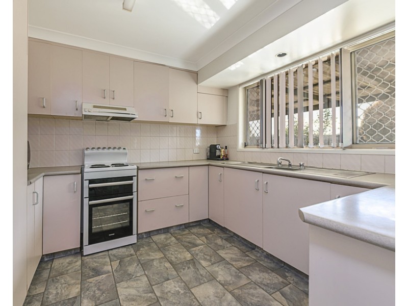 25 Gore St, Warwick QLD 4370