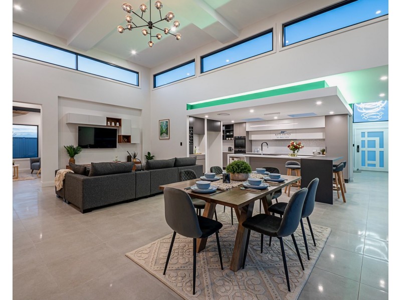 66 Doncaster Drive, Rosenthal Heights QLD 4370