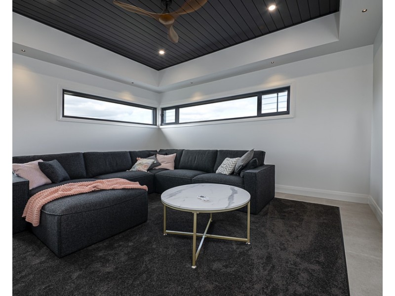 66 Doncaster Drive, Rosenthal Heights QLD 4370