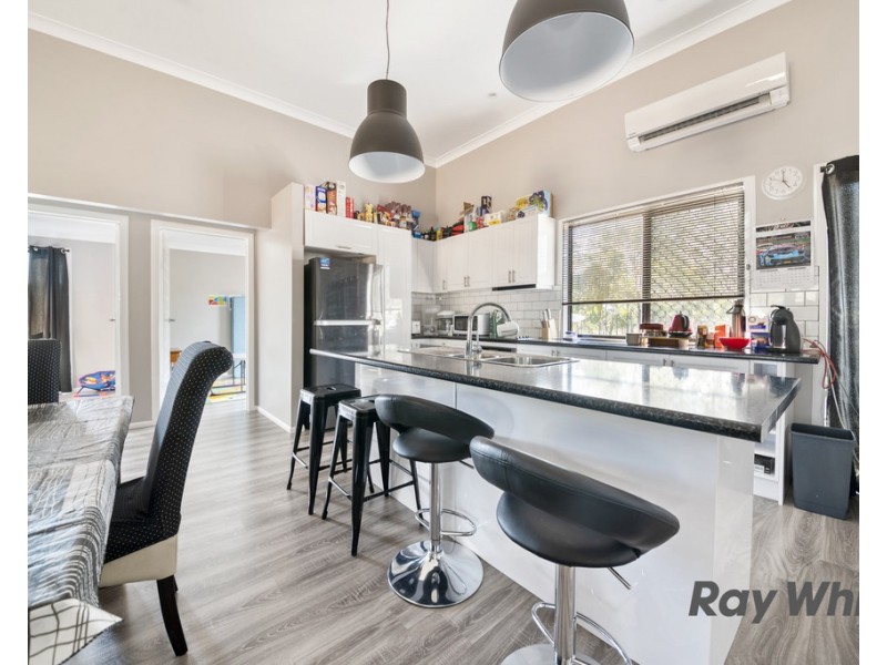 22 Woodford Drv, Cunningham QLD 4370