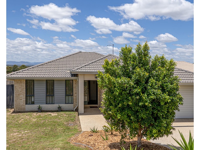 14 Capital Drv, Rosenthal Heights QLD 4370