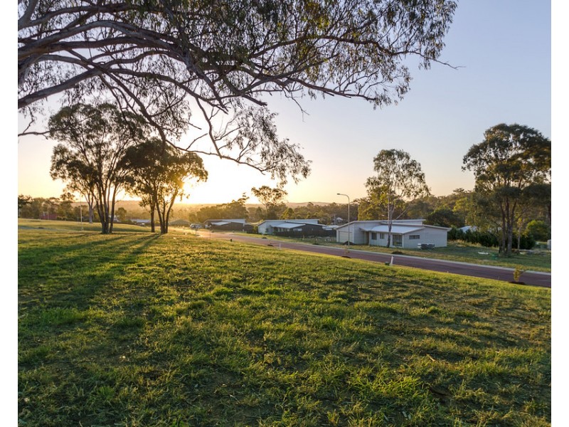 14 Natasha Drive, Warwick QLD 4370