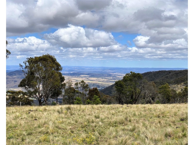 L840 Sunday Plains Road, Mount Colliery QLD 4370