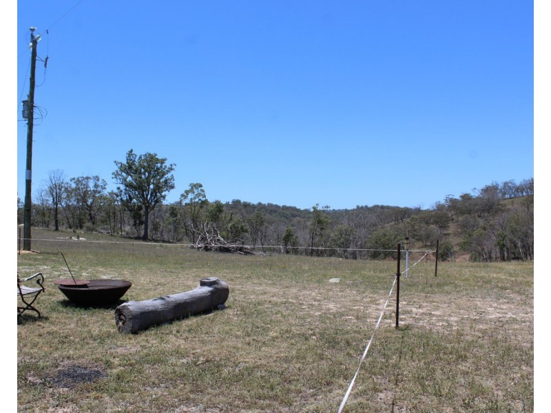 21035 New England Hwy, The Glen QLD 4370