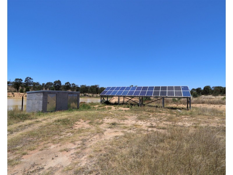 452 Glenvale Rd, Leslie Dam QLD 4370