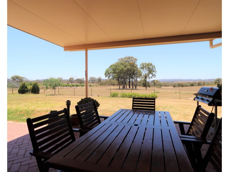 452 Glenvale Rd, Leslie Dam QLD 4370