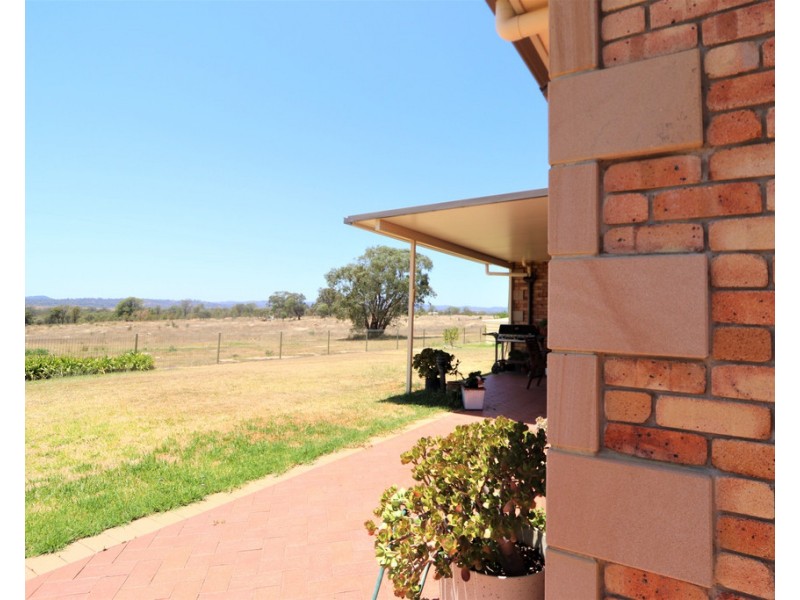 452 Glenvale Rd, Leslie Dam QLD 4370