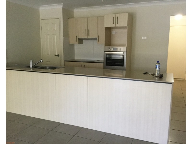2 Rose Lea Crt, Warwick QLD 4370