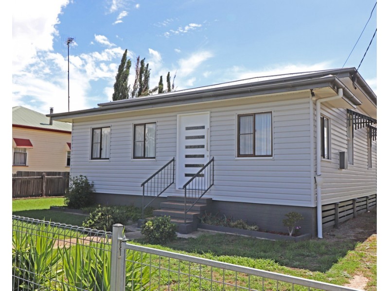 31 Lyons Street, Warwick QLD 4370