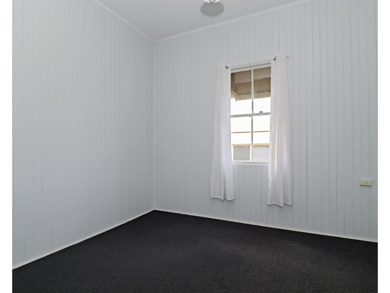31 Lyons Street, Warwick QLD 4370