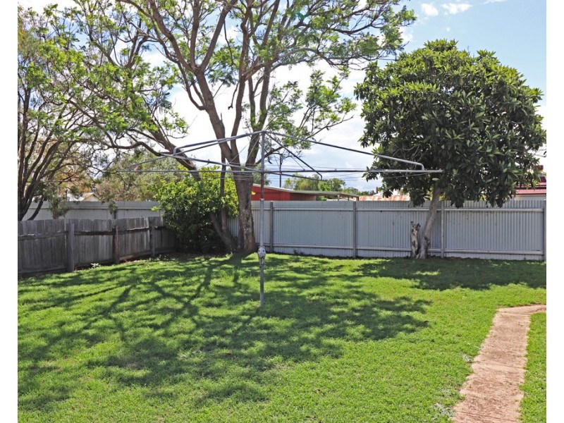 31 Lyons Street, Warwick QLD 4370