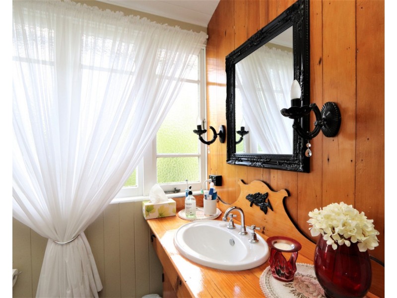 11 Wood Street, Warwick QLD 4370