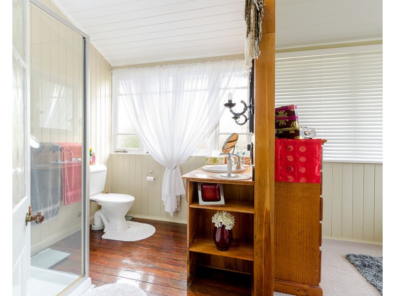 11 Wood Street, Warwick QLD 4370