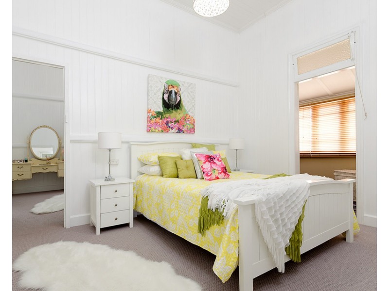 11 Wood Street, Warwick QLD 4370