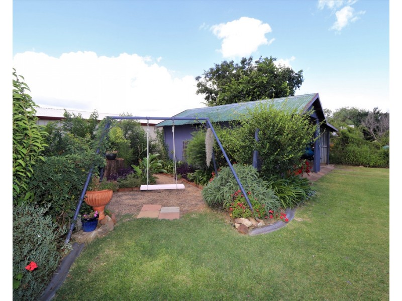 11 Wood Street, Warwick QLD 4370