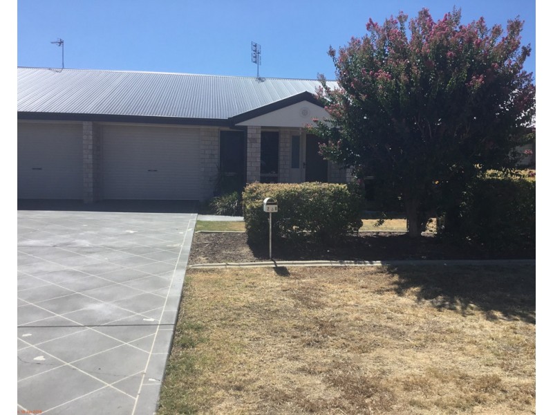 2/8 Brook St, Warwick QLD 4370