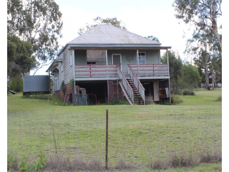 32 Taylor St, Maryvale QLD 4370