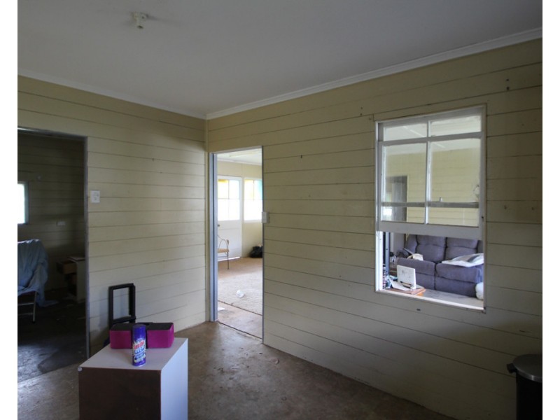 32 Taylor St, Maryvale QLD 4370