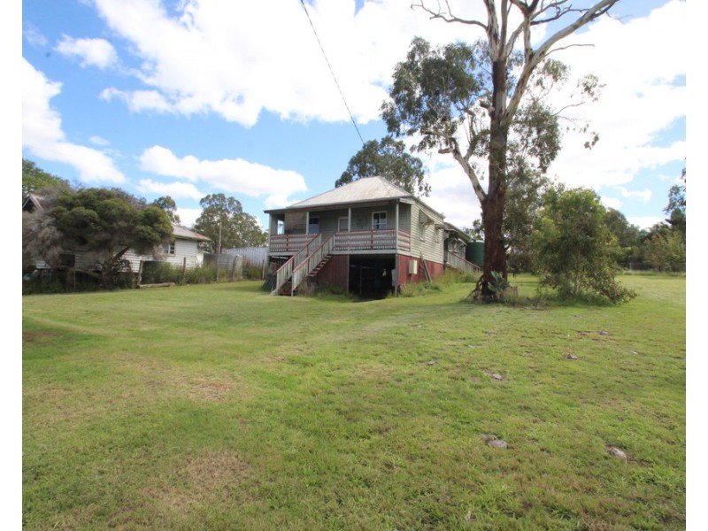 32 Taylor St, Maryvale QLD 4370