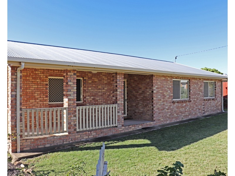 11 Robyn Street, Rosenthal Heights QLD 4370