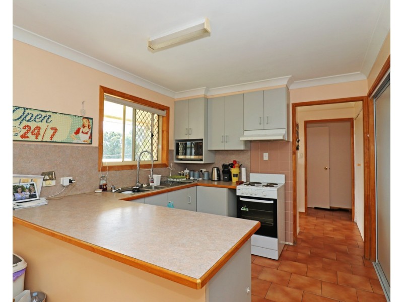 11 Robyn Street, Rosenthal Heights QLD 4370