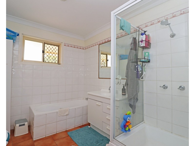 11 Robyn Street, Rosenthal Heights QLD 4370