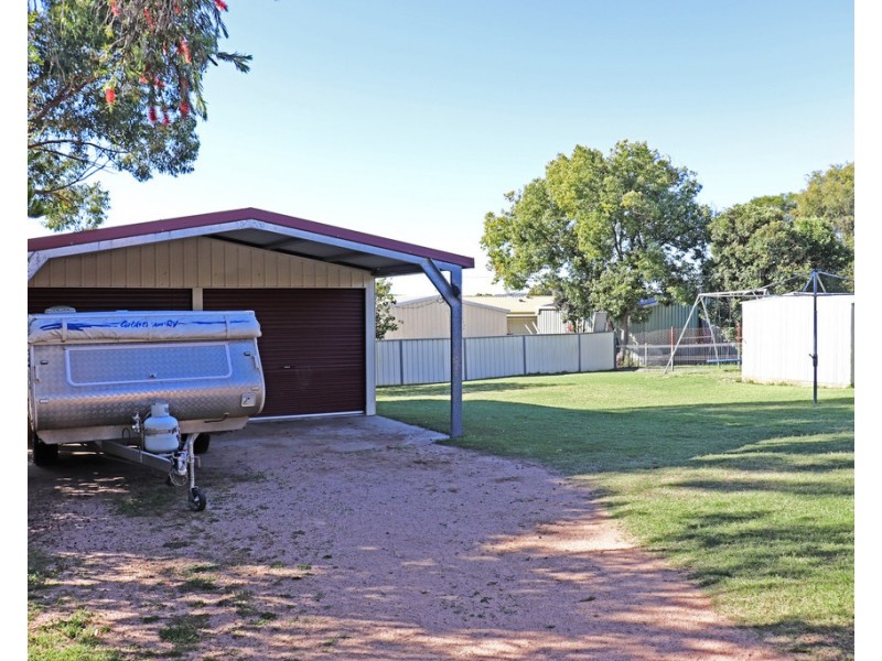 11 Robyn Street, Rosenthal Heights QLD 4370