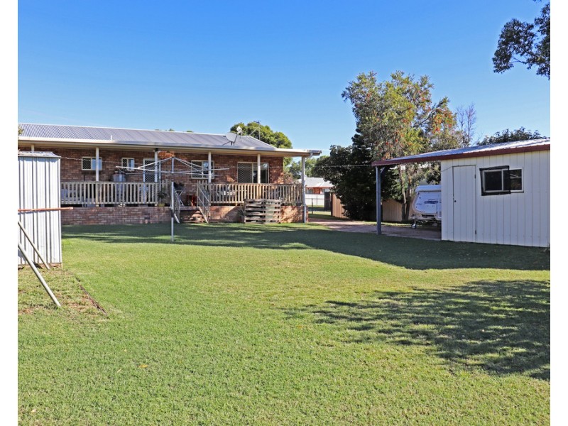 11 Robyn Street, Rosenthal Heights QLD 4370