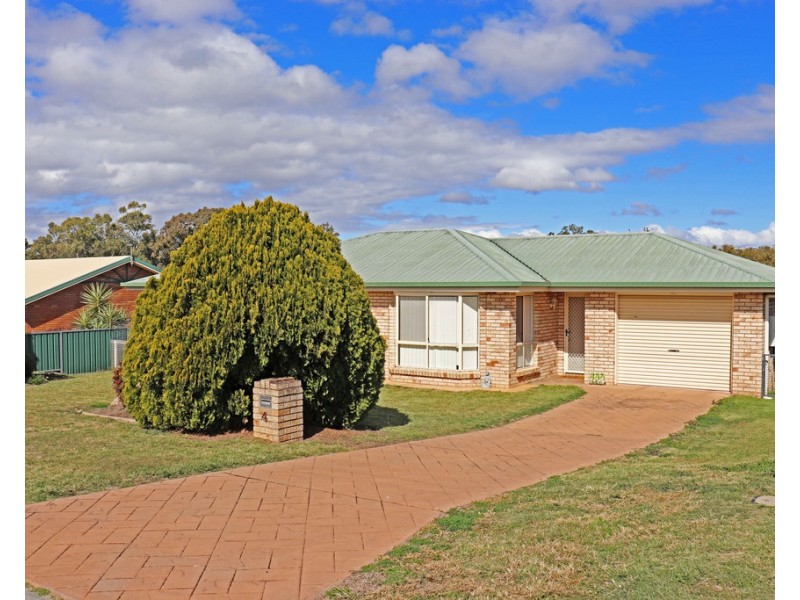 4 Rafferty Avenue, Warwick QLD 4370