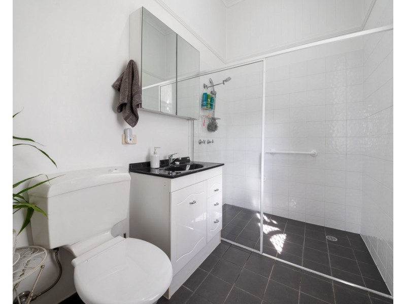 30 Locke St, Warwick QLD 4370
