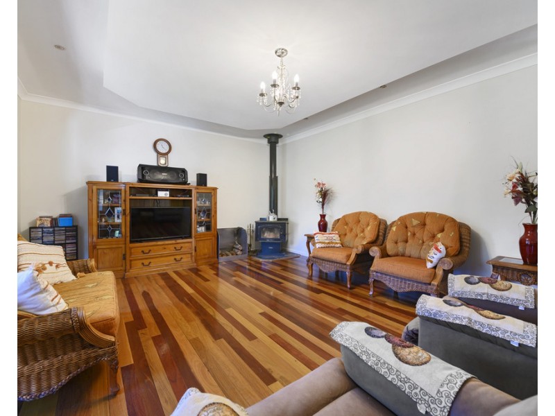 342 King Rd, Wildash QLD 4370