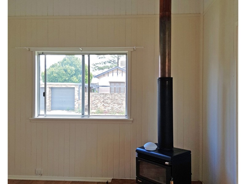 55 Dragon St, Warwick QLD 4370