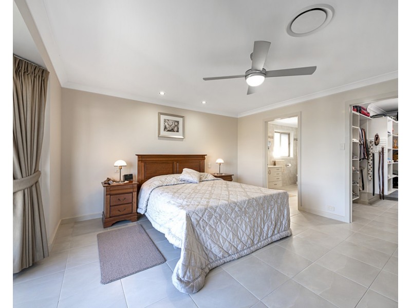 11 Stonewood Crescent, Warwick QLD 4370