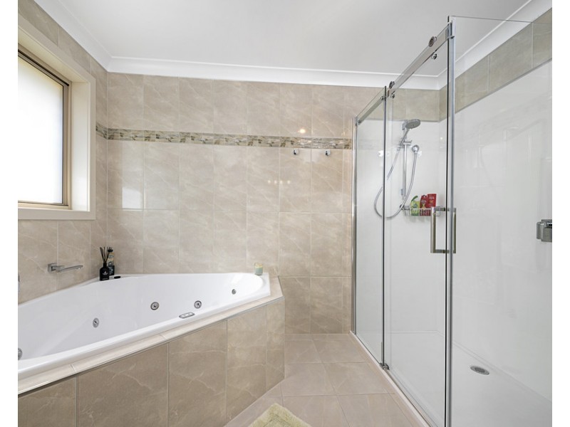 11 Stonewood Crescent, Warwick QLD 4370