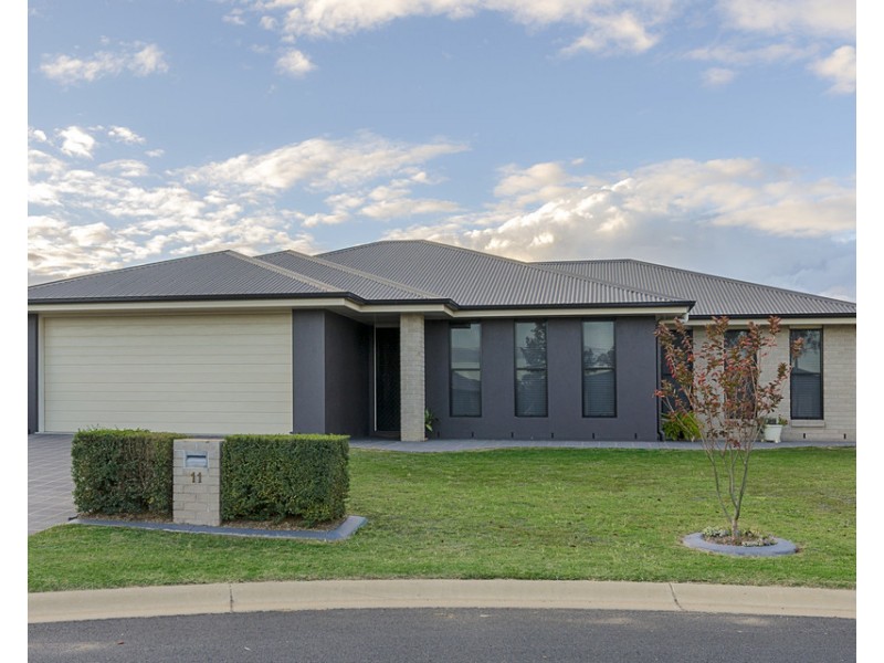 11 Shipley Street, Warwick QLD 4370