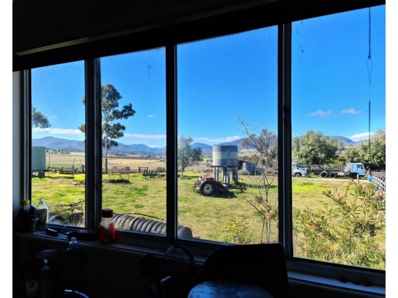 2 Vanneck St, Yangan QLD 4371